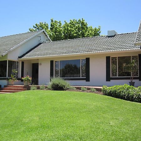 The Pecan Tree Guesthouse Sandton Exterior photo